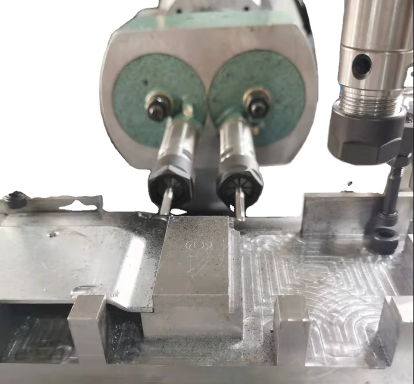 A 2-axis multi-spindle head